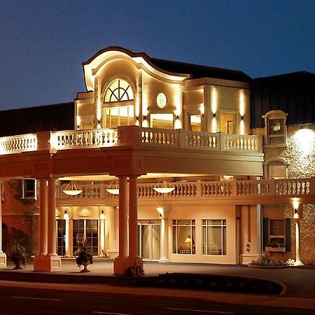 Chateau Louis Hotel & Conference Centre Edmonton Exterior foto